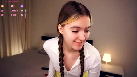 Snapshot of hip_hop_baby chatting on February 2025 06:21:01 PM Leya Day Mary Night PvT Open online show from February 2025 06:21:01 PM