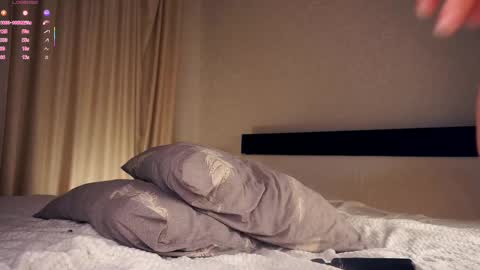 Snapshot of hip_hop_baby chatting on March 2025 11:14:01 PM Leya Day Mary Night PvT Open online show from March 2025 11:14:01 PM