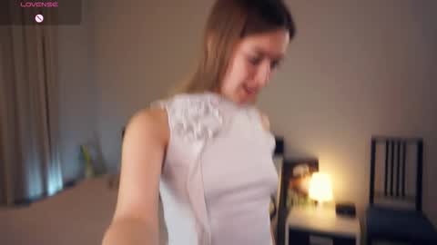 Snapshot of hip_hop_baby chatting on October 2025 07:13:01 PM Leya Day Mary Night PvT Open online show from October 2025 07:13:01 PM