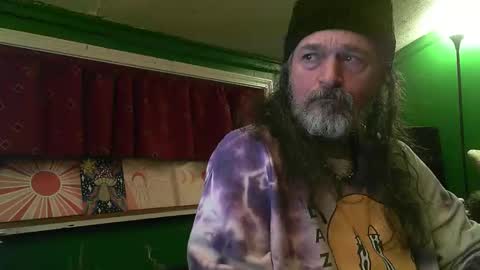 hippiedad333 online show from March 2026 01:38:01 AM