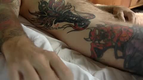 Snapshot of hippybiker chatting on December 2024 07:57:01 PM hippybiker online show from December 2024 07:57:01 PM