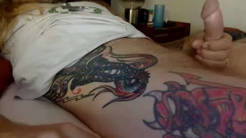 Snapshot of hippybiker chatting on December 2025 12:32:01 PM hippybiker online show from December 2025 12:32:01 PM