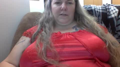hippysnewhere online show from May 2026 10:29:02 PM
