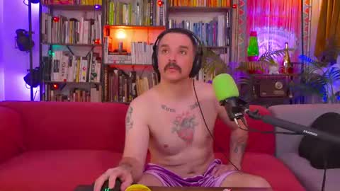 HipsterTrash Clark one half of Task Manager online show from June 2026 09:14:02 AM