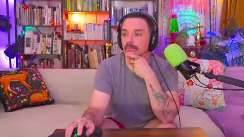HipsterTrash Clark one half of Task Manager online show from June 2026 09:32:02 AM