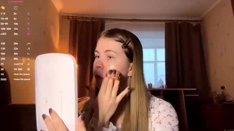 I am Amy ntmu Lets hit 10 Thumbs Up together online show from December 2025 01:07:01 PM