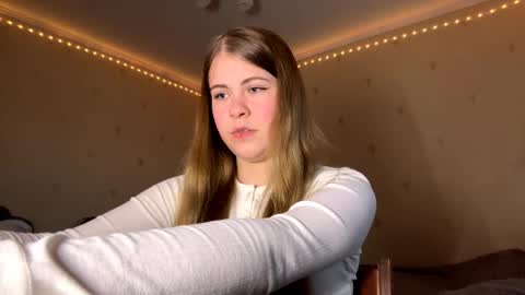 I am Amy ntmu Lets hit 10 Thumbs Up together online show from March 2026 02:54:01 PM