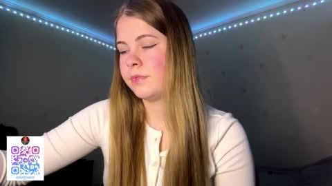 I am Amy ntmu Lets hit 10 Thumbs Up together online show from March 2026 03:37:02 PM