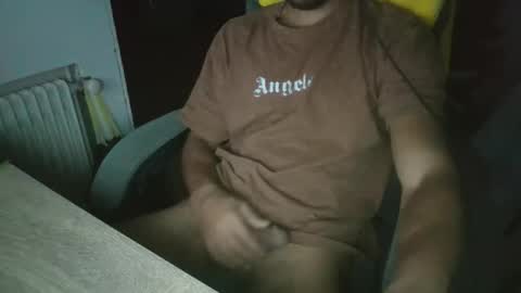 Snapshot of hiseres11 chatting on November 2025 07:18:01 PM Hiseres online show from November 2025 07:18:01 PM