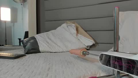 Snapshot of hisoka_0 chatting on September 2025 11:26:02 PM Hisoka online show from September 2025 11:26:02 PM