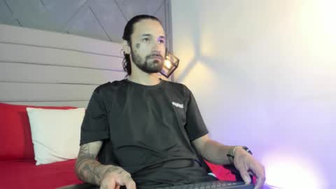 Hisoka online show from November 2025 03:06:02 AM