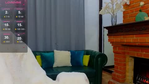 Ksenia online show from October 2025 01:06:01 AM