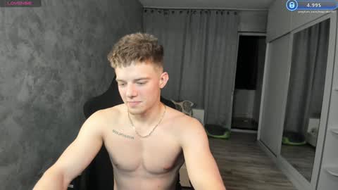 Snapshot of hogrider192 chatting on December 2024 02:09:02 AM Victor online show from December 2024 02:09:02 AM