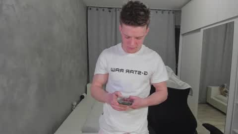 Snapshot of hogrider192 chatting on March 2025 11:12:01 PM Victor online show from March 2025 11:12:01 PM