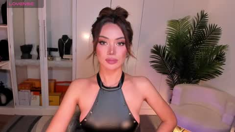 Ms. Laura online show from December 2024 10:12:01 PM