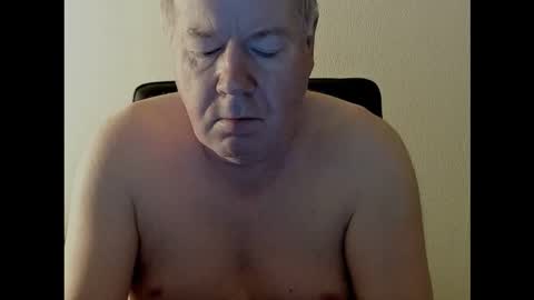 Holger online show from October 2025 01:11:01 AM