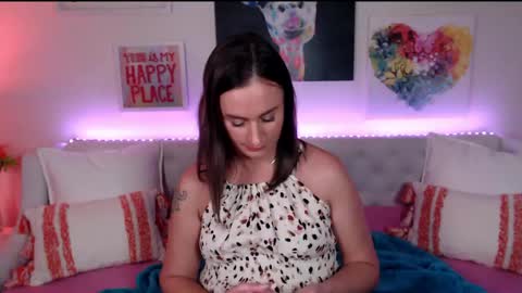 Holi Hurricane online show from May 2026 02:51:01 AM