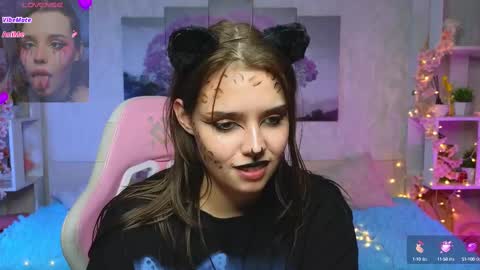 Lux online show from March 2025 12:21:01 AM