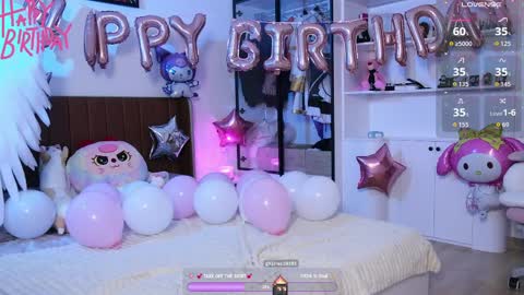 Holli online show from April 2026 12:54:01 PM