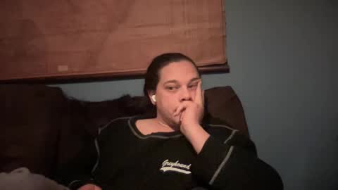 Snapshot of holly23hopefull chatting on December 2025 04:33:02 AM Hollys Drive threw Side Of CB. online show from December 2025 04:33:02 AM