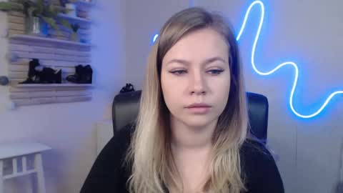 Holly online show from January 2025 06:44:02 AM