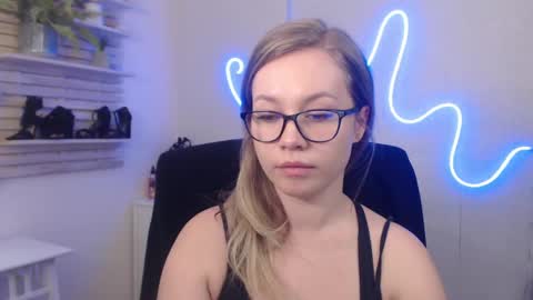 Holly online show from January 2025 06:31:02 AM