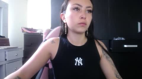 Snapshot of holly_rose69 chatting on January 2026 06:56:02 PM Holly online show from January 2026 06:56:02 PM