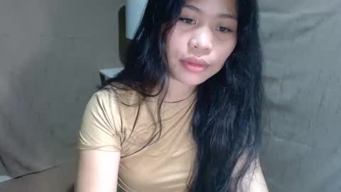 HollyApple online show from February 2026 02:42:02 PM