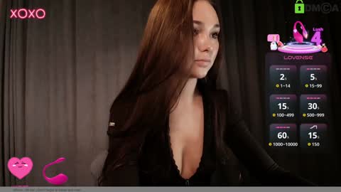 hollyextra online show from November 2025 03:44:01 PM