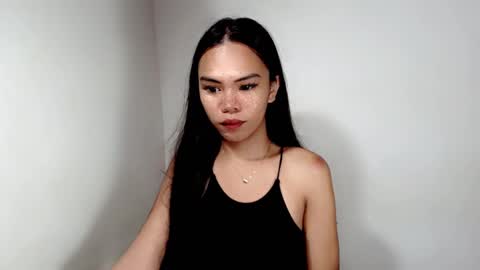 Snapshot of hollyhalo chatting on November 2025 05:56:01 PM hollyhalo online show from November 2025 05:56:01 PM