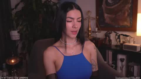 Holly Linder online show from September 2025 02:12:01 AM