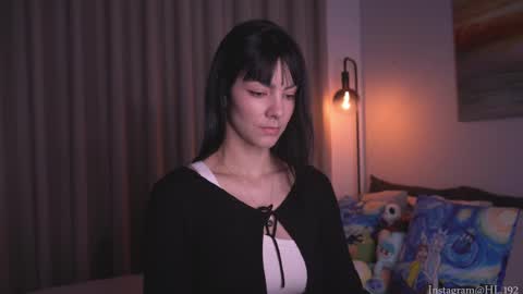 Snapshot of hollylinder_ chatting on November 2025 02:33:02 AM Holly Linder online show from November 2025 02:33:02 AM