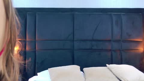 Holly online show from May 2026 06:27:02 PM