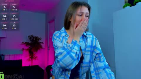 Holly online show from November 2025 08:24:01 AM