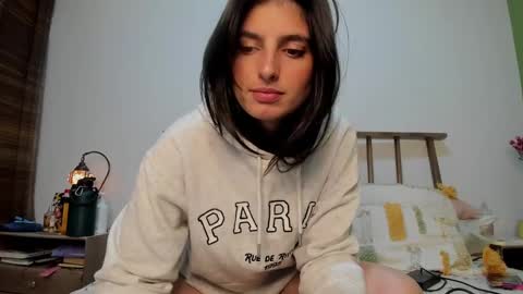 hollyshit_ online show from January 2025 12:46:02 AM