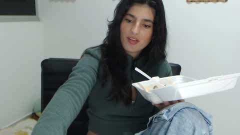 hollyshit_ online show from March 2025 04:26:02 AM