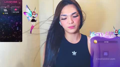 Snapshot of hollywoodbitch chatting on March 2026 07:09:02 AM Isabella Marie online show from March 2026 07:09:02 AM