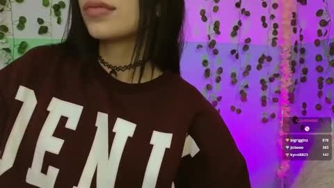 holly online show from January 2025 06:24:01 AM