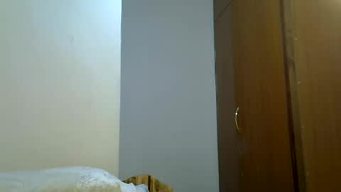 holy_ebony online show from July 2026 06:43:01 PM