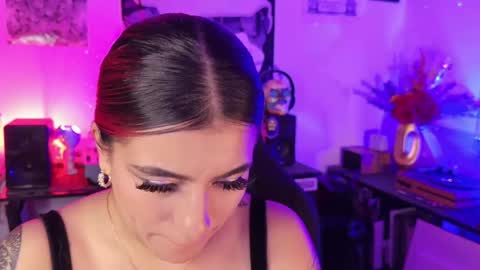   online show from May 2026 11:23:04 PM