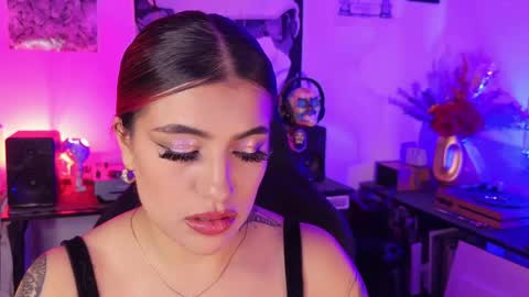   online show from May 2026 12:07:01 AM