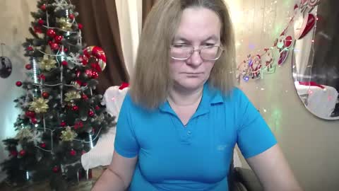 Snapshot of holymilfa chatting on December 2024 02:04:01 PM holymilfa online show from December 2024 02:04:01 PM