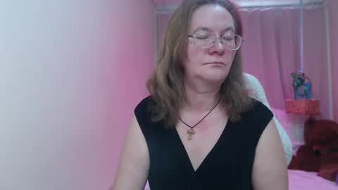 Snapshot of holymilfa chatting on April 2026 12:24:01 PM holymilfa online show from April 2026 12:24:01 PM