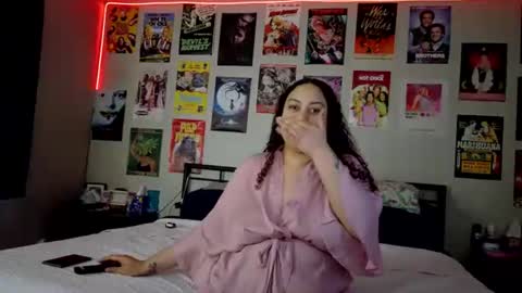 Honey online show from September 2025 05:48:01 PM