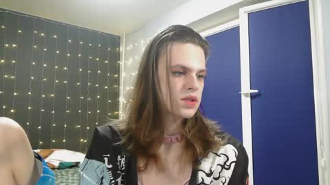 Snapshot of honelin chatting on January 2025 05:13:02 PM Honelints boyblonde hair AsterMIntfemboybrown hair online show from January 2025 05:13:02 PM