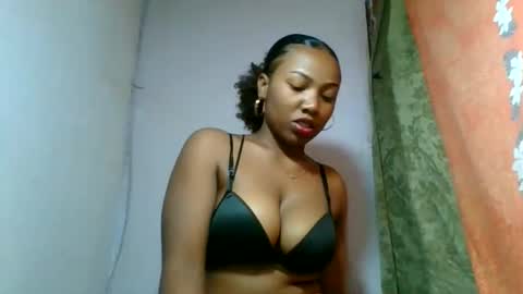 Snapshot of honeria98 chatting on June 2026 06:45:02 AM honeria98 online show from June 2026 06:45:02 AM