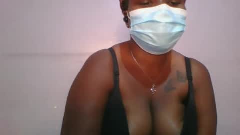 Snapshot of honey_beb chatting on September 2025 07:59:01 PM honey_beb online show from September 2025 07:59:01 PM