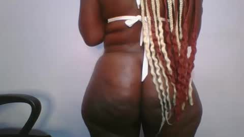 Snapshot of honey_beb chatting on October 2025 05:44:02 PM honey_beb online show from October 2025 05:44:02 PM