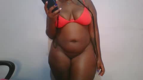 Snapshot of honey_beb chatting on October 2025 05:13:02 PM honey_beb online show from October 2025 05:13:02 PM