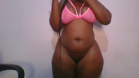 Snapshot of honey_beb chatting on October 2025 04:13:02 AM honey_beb online show from October 2025 04:13:02 AM